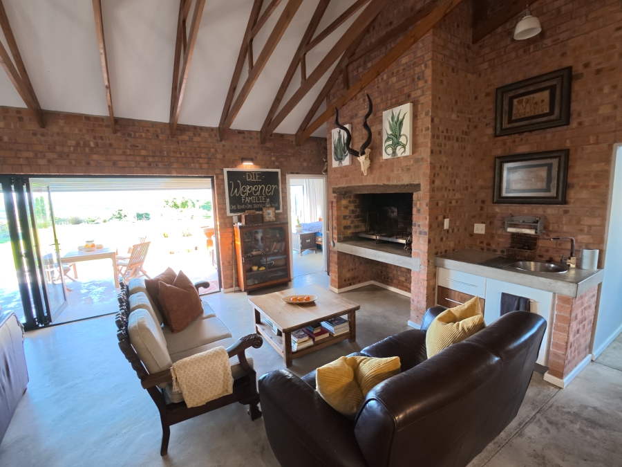 4 Bedroom Property for Sale in Paradise Beach Eastern Cape